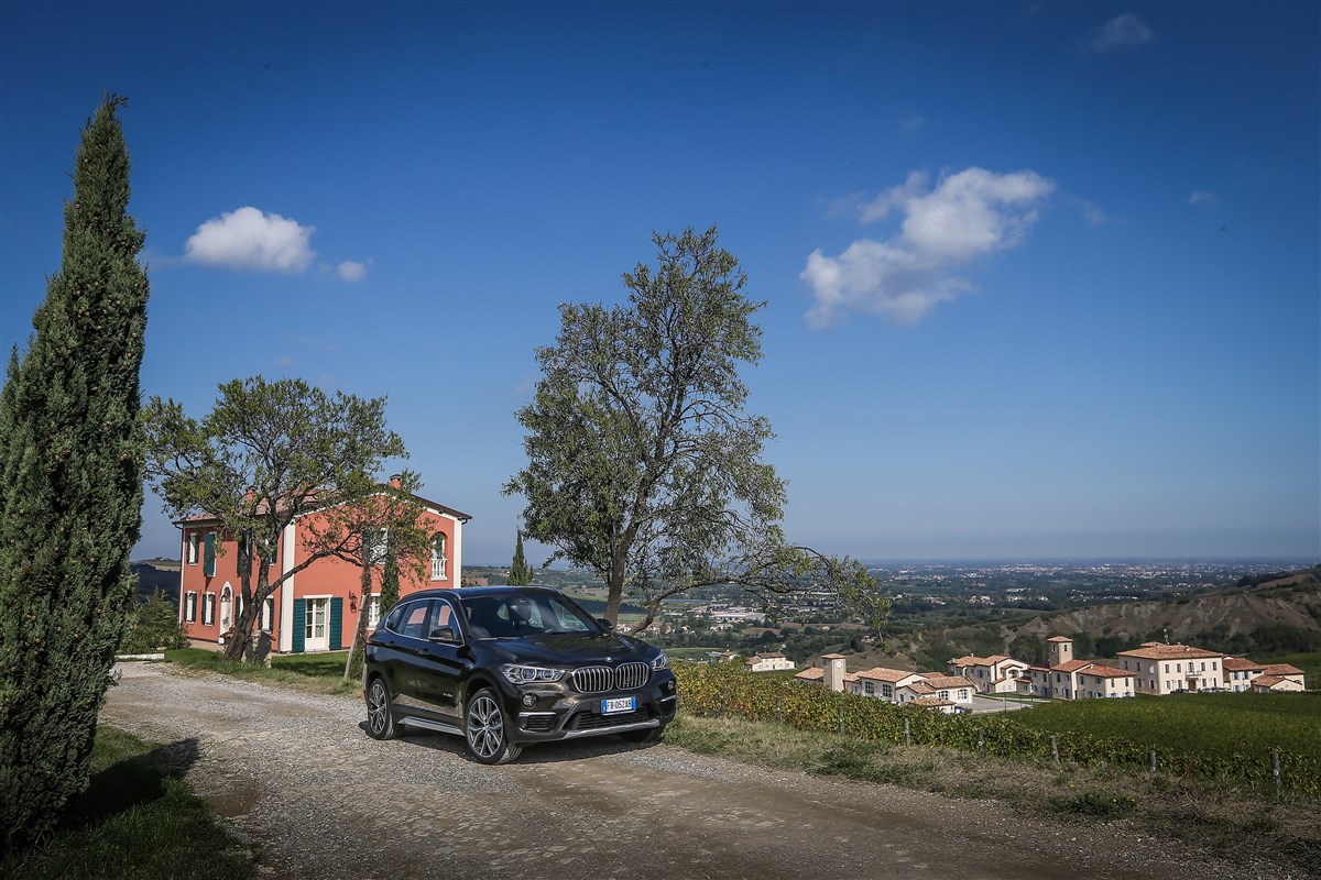 Foto BMW X1 sdrive18d xLine auto 