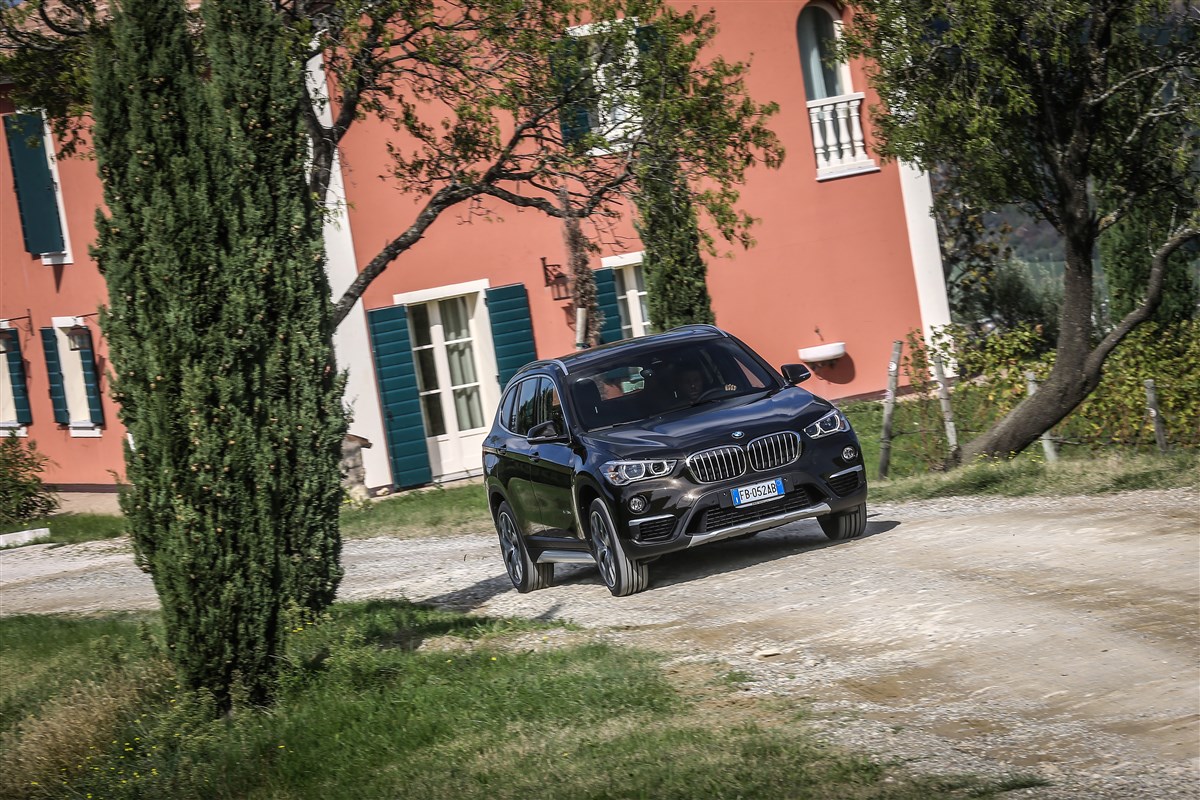 Foto BMW X1 sdrive18d xLine auto 