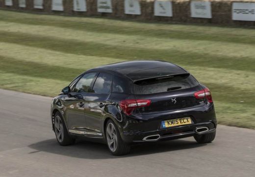 Foto DS DS5 1.6 bluehdi So Chic s&s 120cv