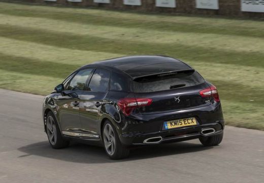 Foto DS DS5 1.6 bluehdi So Chic s&s 120cv