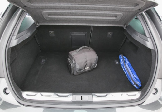 Foto DS DS5 1.6 bluehdi So Chic s&s 120cv