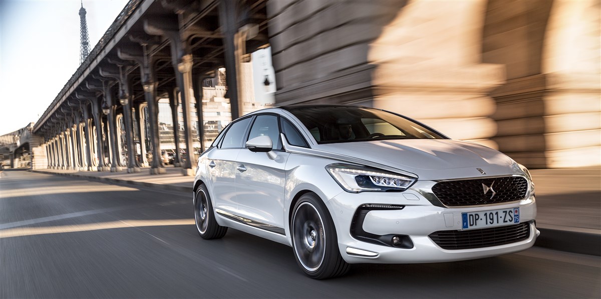 Foto DS DS5 1.6 bluehdi So Chic s&s 120cv