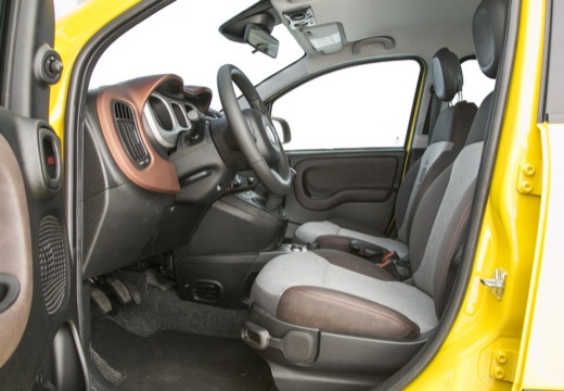 Foto FIAT Panda 1.0 firefly hybrid Cross s&s 70cv 5p.ti
