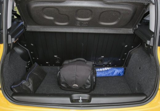 Foto FIAT Panda 1.0 firefly hybrid Cross s&s 70cv 5p.ti