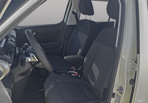 Foto HYUNDAI INSTER 49 KWH CROSS+PP