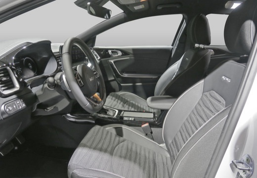 Foto KIA PROCEED MY25 1.5 TGDI DCT GT-LINE SEM