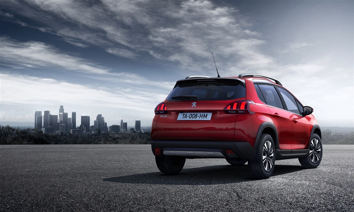 Foto PEUGEOT 2008 1.2 puretech Active s&s 82cv 