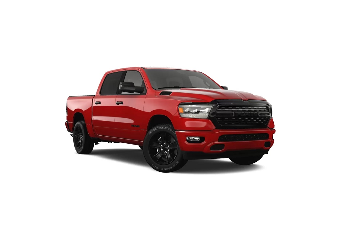 Ram Ram 1500 4x4 2025 - Anteriore Destra - Sfondo Bianco