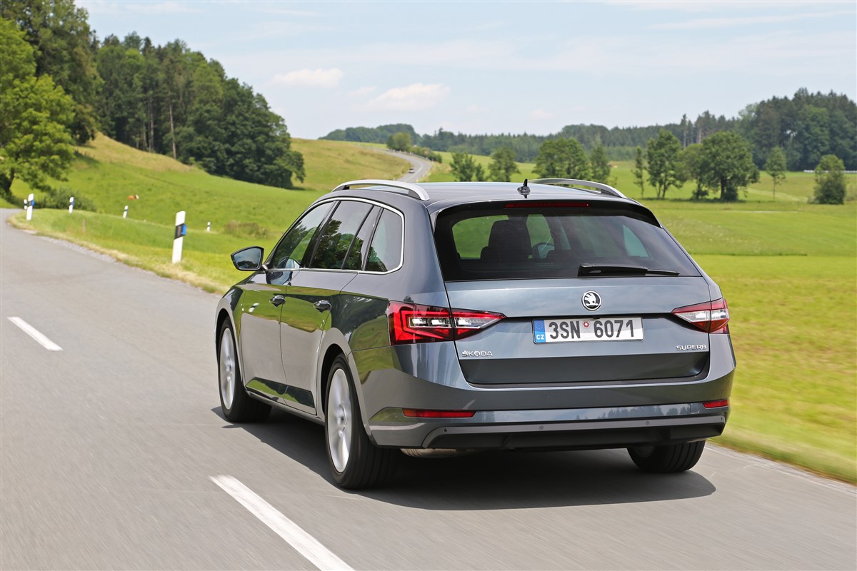 SKODA Superb Wagon 1.5 tsi Executive dsg