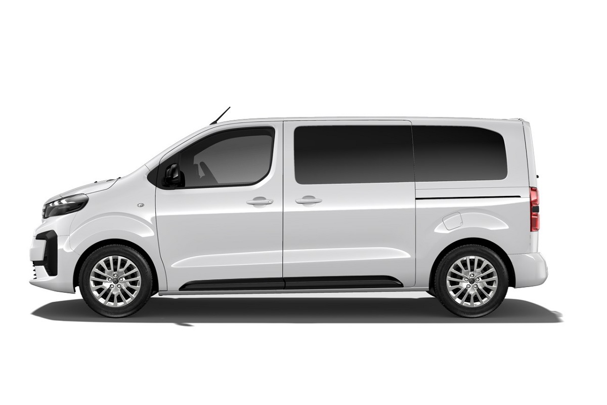 Peugeot Traveller a Bologna - 2