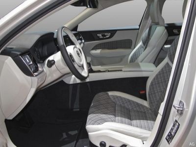 Listino Nuovo Volvo V60 2 0 D4 Polestar R Design 200cv